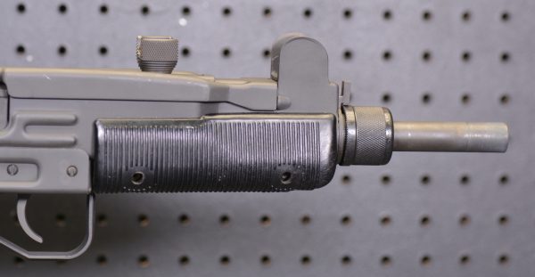 UZI Sub Machine Gun - Image 4