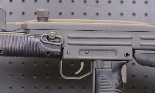 UZI Sub Machine Gun - Image 5