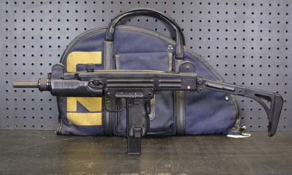 UZI MODEL B IMI IN 9MM SUB MACHINE GUN - Image 2