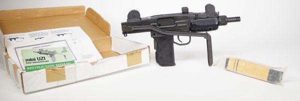 MINI UZI SUBMACHINE GUN - Image 2