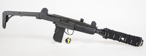 UZI Sub Machine Gun WITH SUPPRESSOR - Image 3