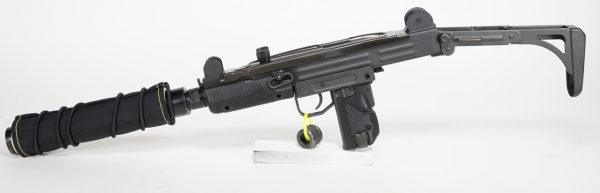 UZI Sub Machine Gun WITH SUPPRESSOR - Image 4