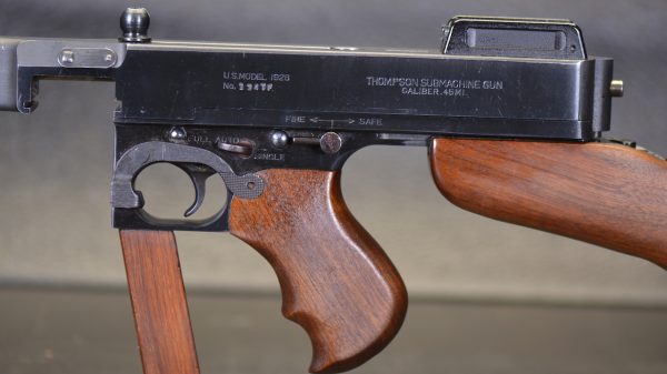 THOMPSON SUBMACHINE GUN - Image 6